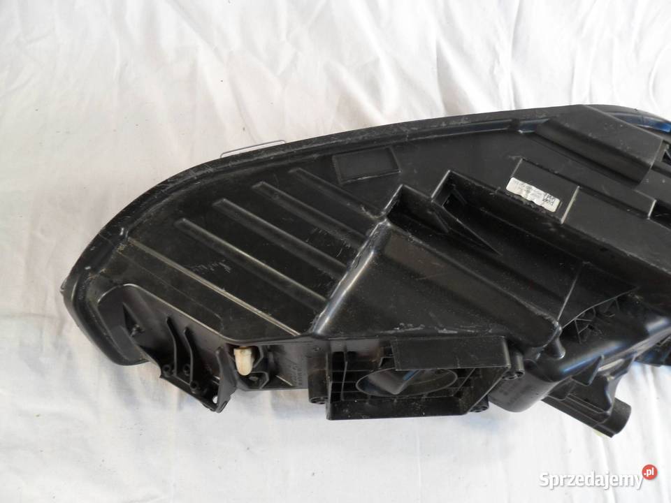 REFLEKTOR PRZÓD STRONA LEWA FORD FOCUS Lampy przednie Nowy Tomyśl