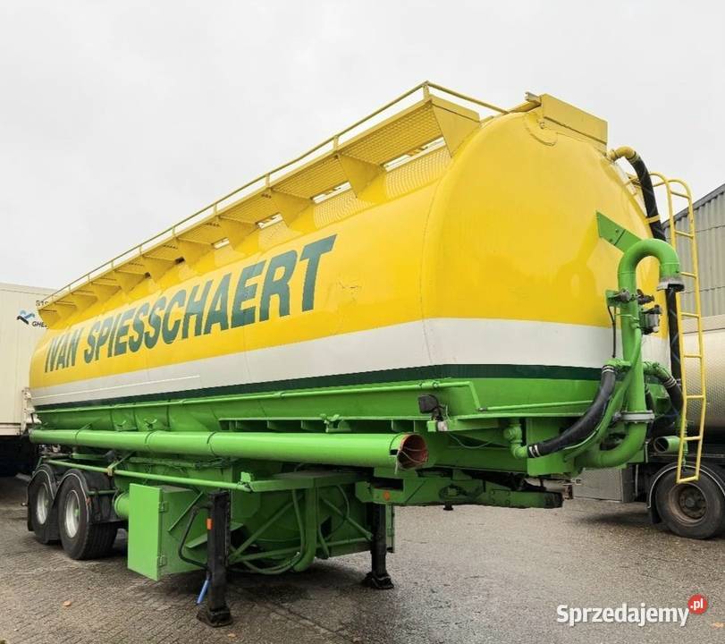Naczepa do paszy Silos cysterna Biała Podlaska sprzedam