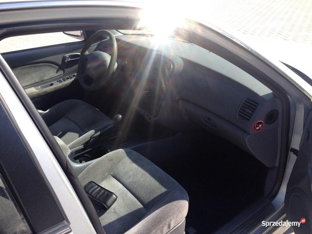 kia limuzyna auto grosze poduszka powietrzna