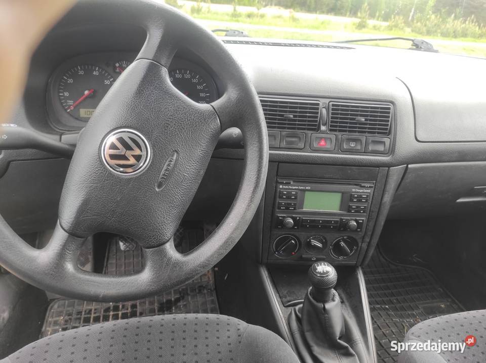 Długie opłaty sprawny Volkswagen Golf 4 Bydgoszcz