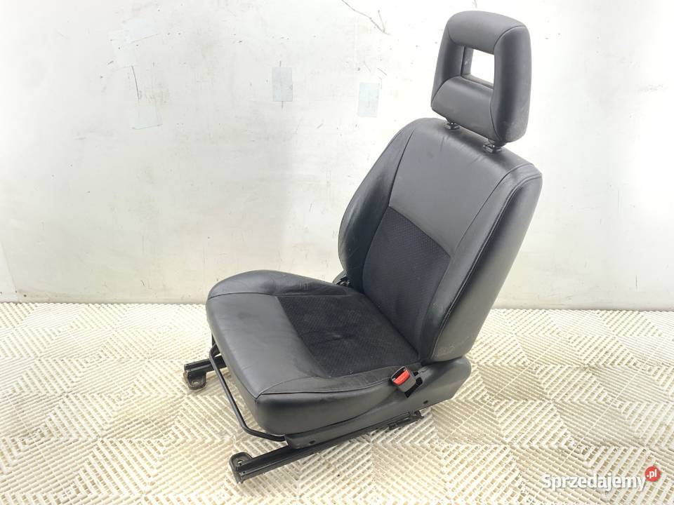 FOTEL PRAWY PRZÓD SUZUKI JIMNY III Terenowy sprzedam
