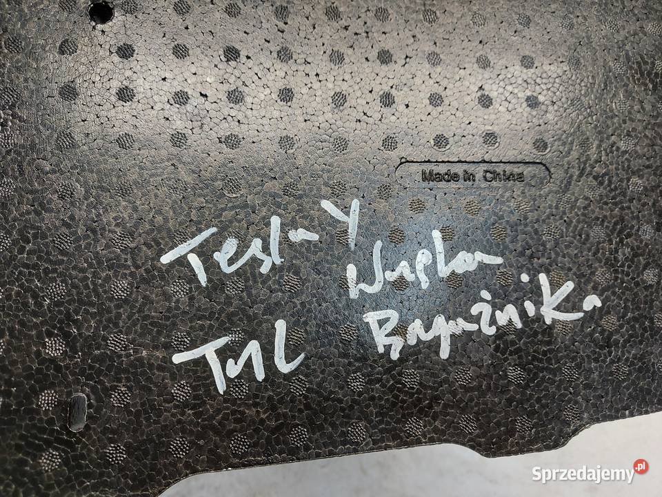 TESLA MODEL Y 2023r Styropian wnęki bagażnika