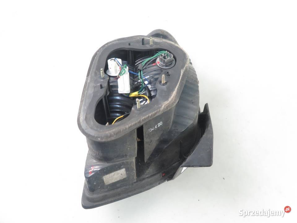 LAMPA PRAWA TYLNA HYUNDAI COUPE I