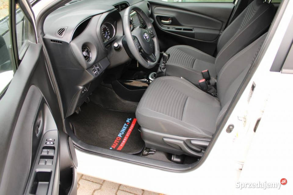 Toyota Yaris 2019r Gwarancja Salon IWŁ ASO benzyna Chorzów