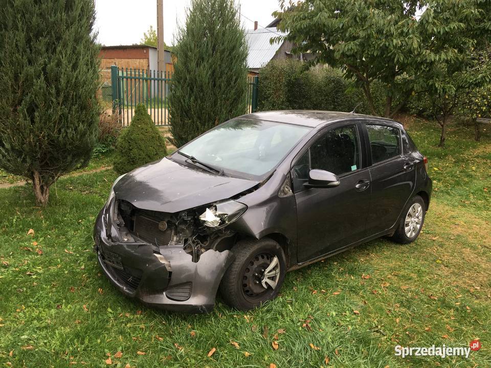 Toyota Yaris III 10 pierwszy właściciel salon podlaskie Czarna Białostocka