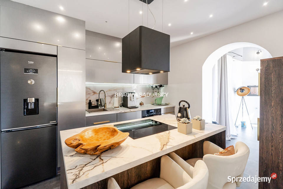 Dom wolnostojący Wietrzychowice 350m2