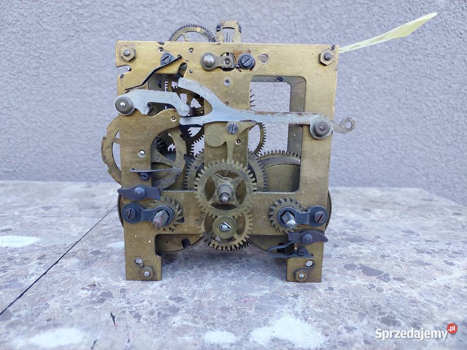 811 Mechanizm starego zegara ściennego GB P42
