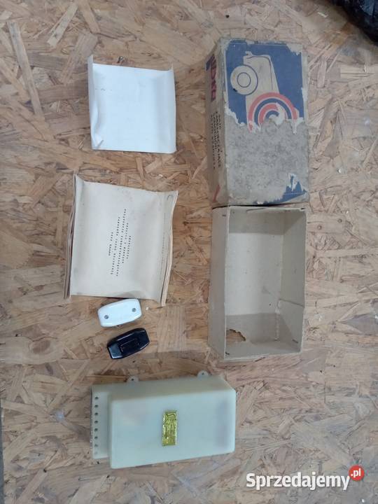 FSO 125P POLONEZ auto alarm z epoki Strzegom