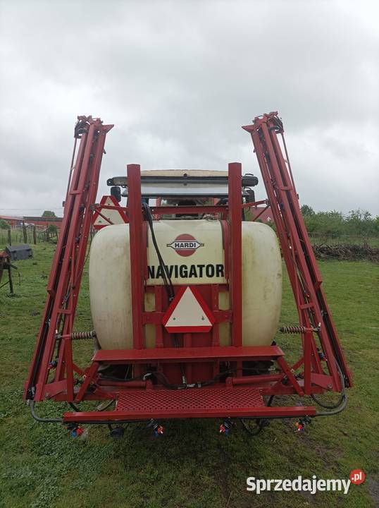 Opryskiwacz Hardi hydraulicznie rozkładany Zawieszane