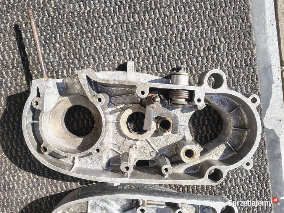Połówki kartery silnik Komar Ryś Mr230 Rzeszów