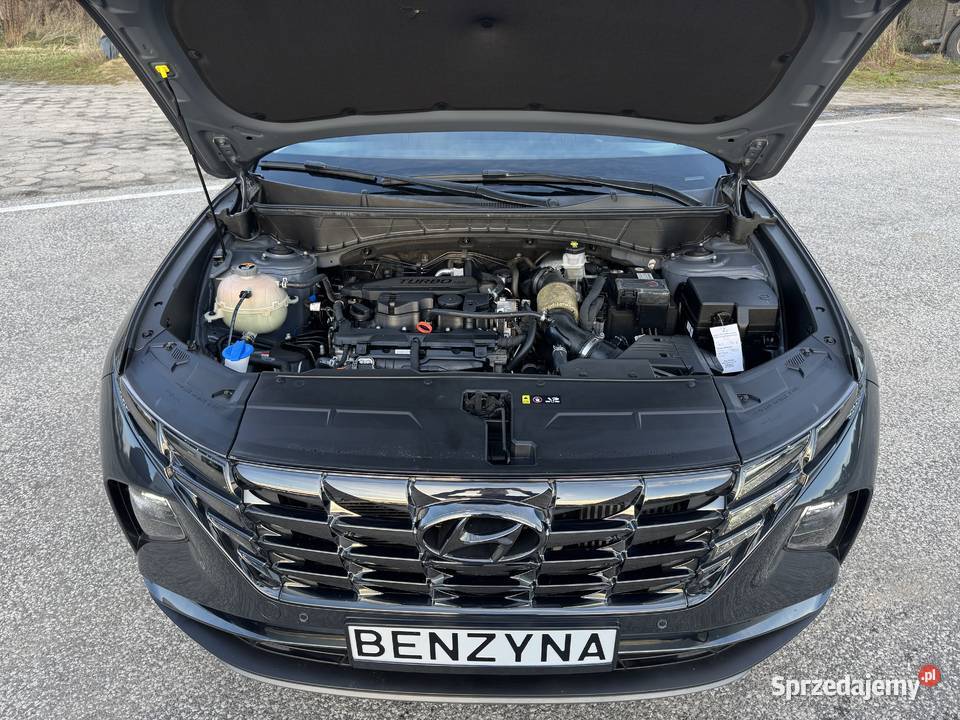 Hyundai Tucosn 16 BENZYNA Nawigacja Kamera Ledy system Start-Stop Konin sprzedam