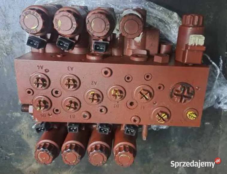 Rozdzielacz hydrauliczny do wózka Linde 4 Wózki widłowe