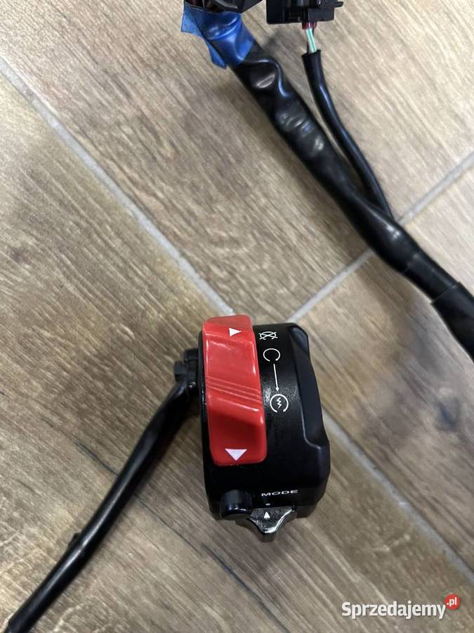 Przełącznik prawy Yamaha mt 09 Przełączniki Bochnia sprzedam