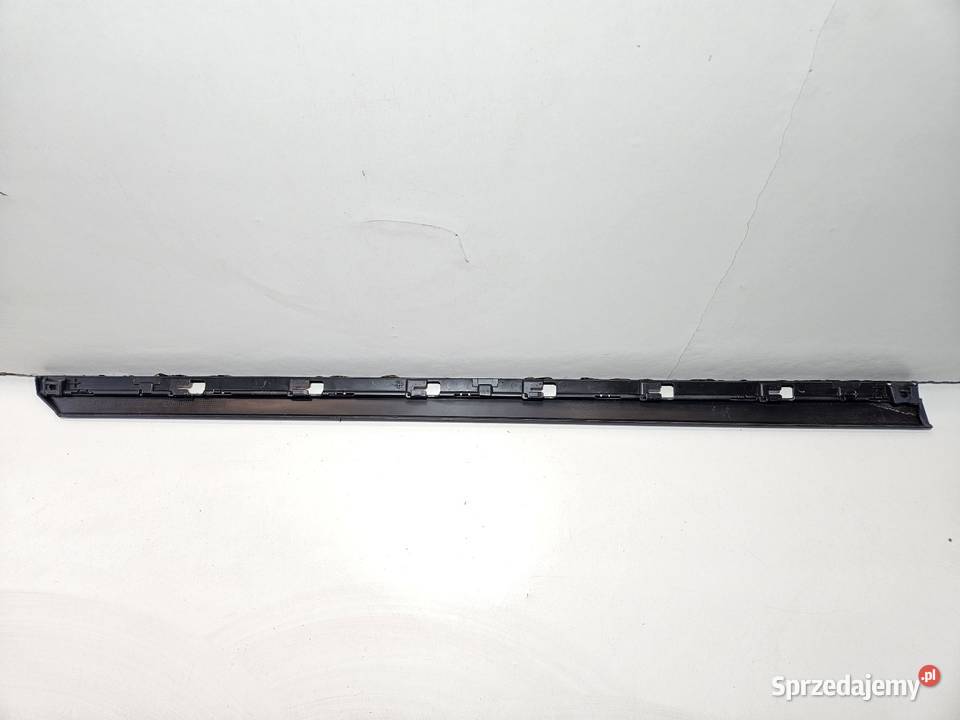 VW PASSAT B8 3G0 LISTWA DRZWI PRAWY PRZÓD PRAWA Międzychód