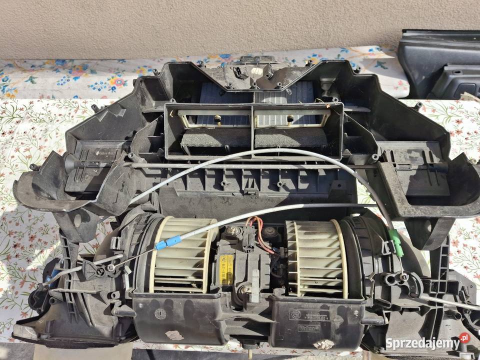 Obudowa nagrzewnicy BMW E39 touring opolskie Krapkowice