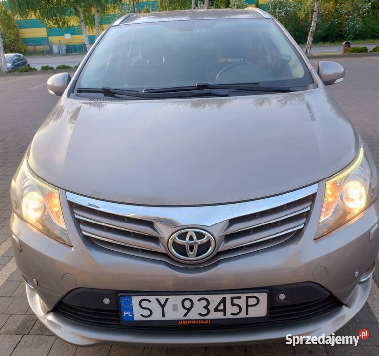 avensis t27 lift automat kombi 2014 nieuszkodzony Katowice