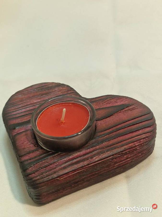 Świecznik drewniany serce purpurowy na tealight Wyposażenie wnętrz Sępopol