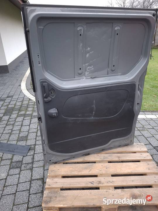 Drzwi przesuwne prawe Renault trafic III Niżowa