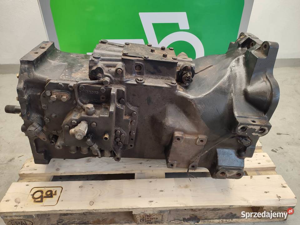 Obudowa skrzyni biegów Case 125 Maxxum 449800087 sprzedam