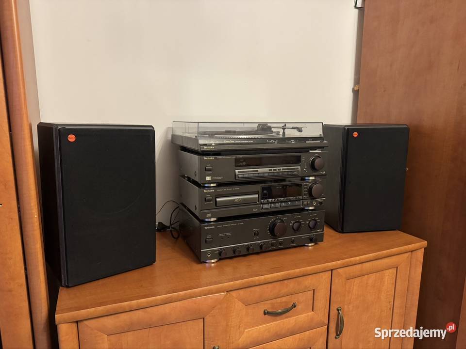 Wieża Technics z głośnikami