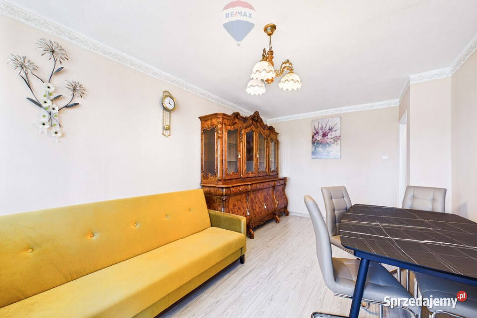Dwupokojowe mieszkanie z balkonem w centrum Liczba pokoi 2 Lubin sprzedam