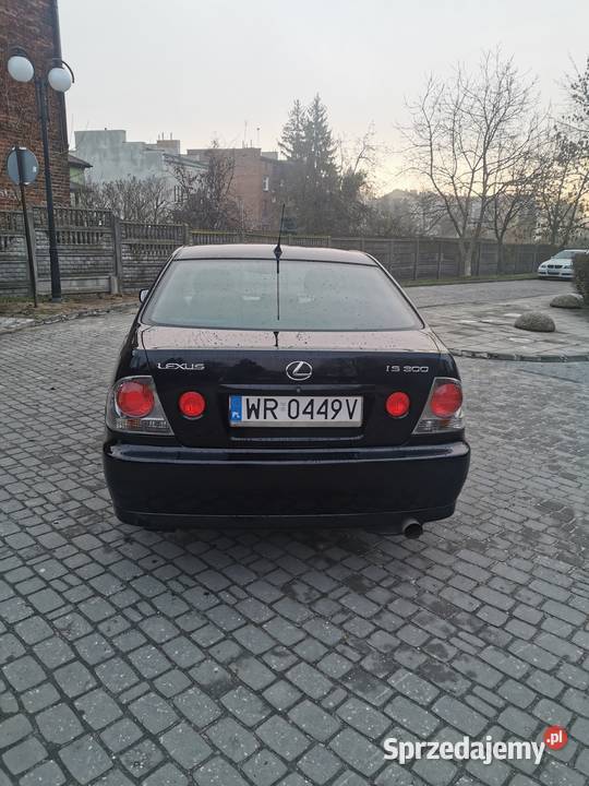 Lexus is 300 Prestige IS Radom