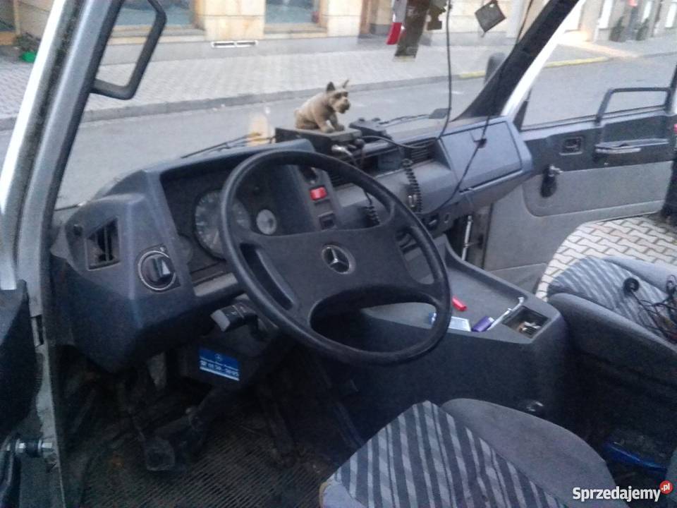 Sprzedam mercedesa mb 100 Kraków sprzedam