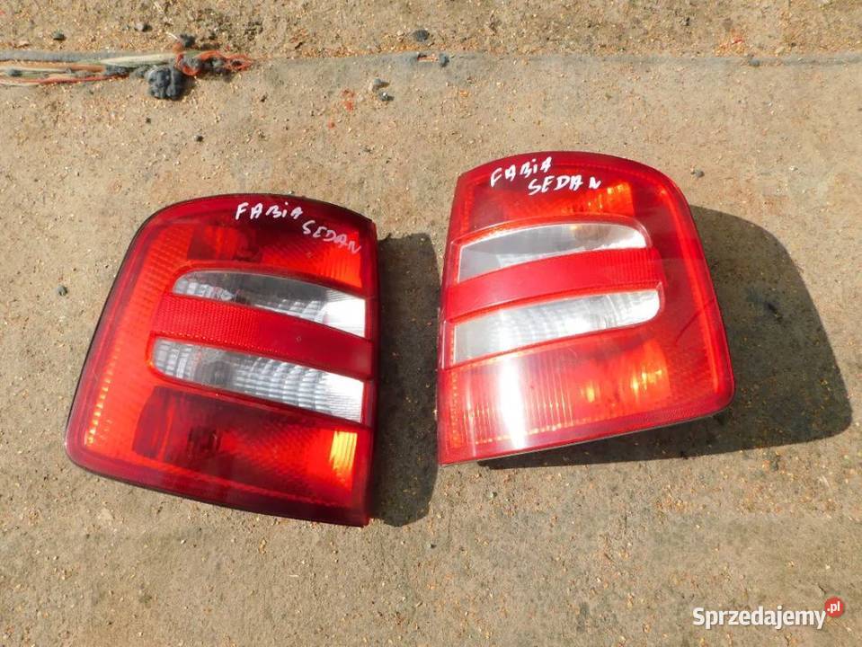fabia I sedan lampa prawa WYSYŁKA Pozostałe Żory sprzedam