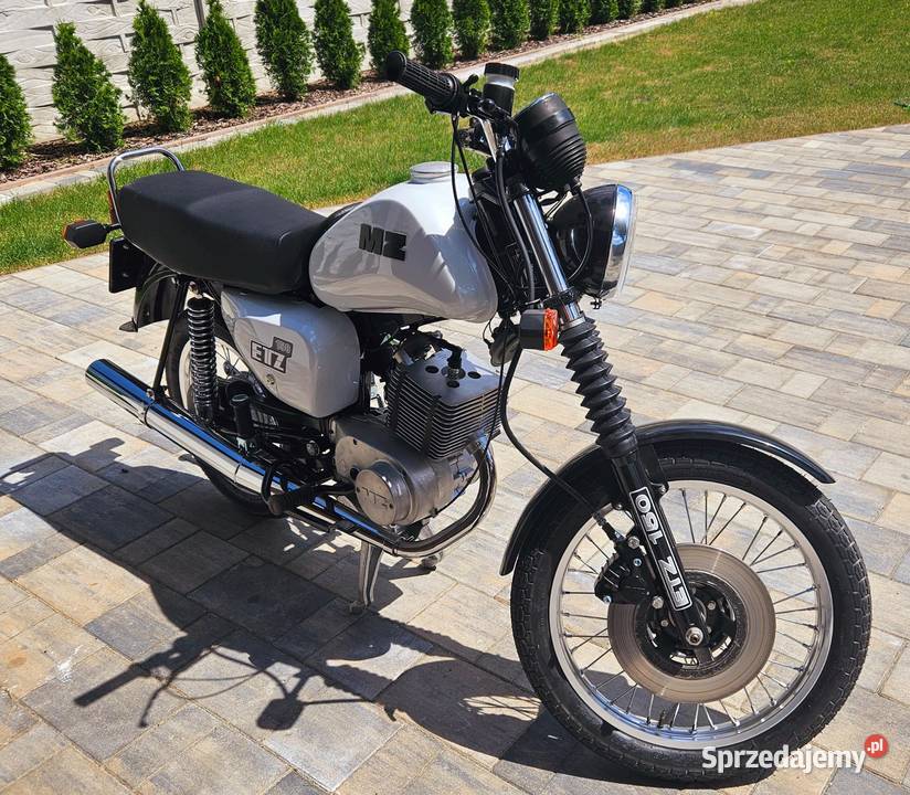Komplet zbiornik boczki prawy lewy boczek kapa Części i akcesoria motocyklowe Zduńska Wola