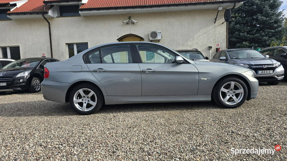 BMW 318 sedan E90 20052012 aluminiowe felgi Zieleniewo sprzedam