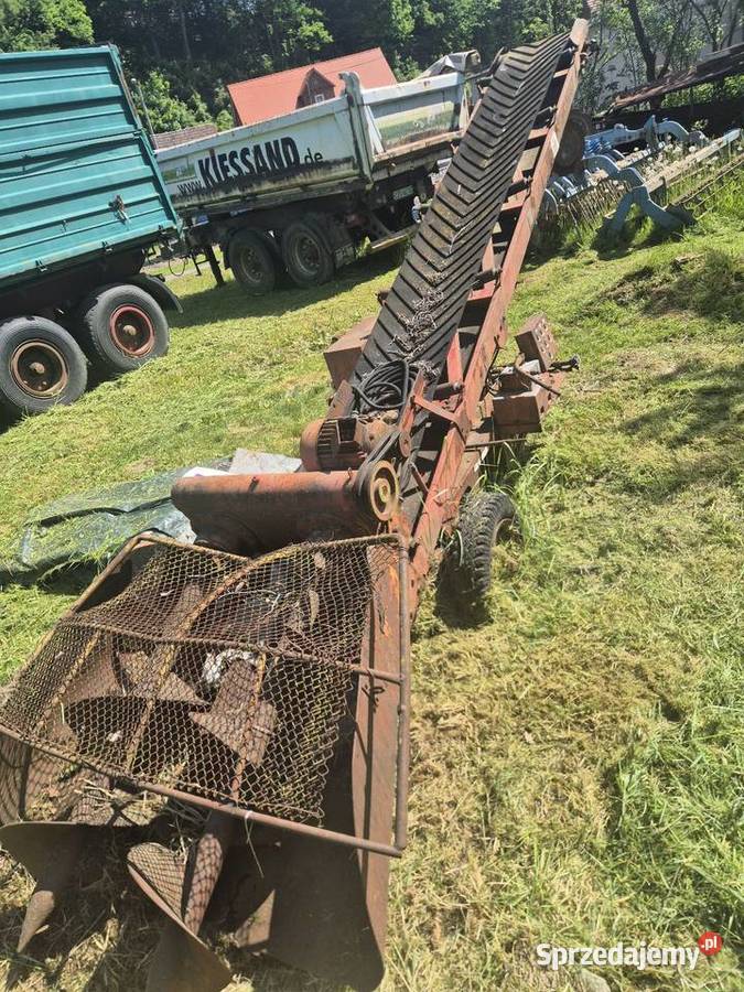 Taśmociag robot do załadunku zbóż z pryzmy Włosień