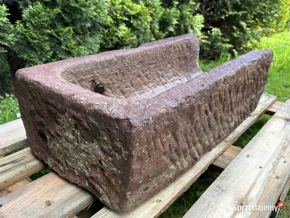 STARE KORYTO KAMIENNE CZERWONY PIASKOWIEC 85 Bielawa sprzedam