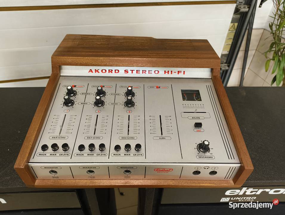 Kolumny Eltron 2x60W Wzmacniacz Akord Stereo 60W Elektronika podkarpackie Dobieszyn