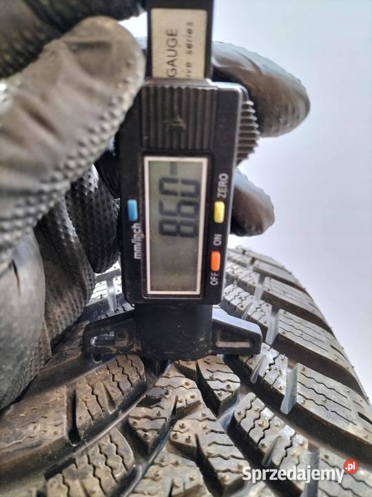 OPONA ZIMOWA FALKEN EUROWINTER HS01 16570R14 Samochodowe