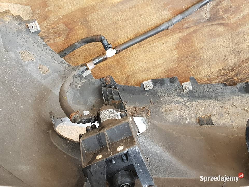 MAZDA 3 ZDERZAK PRZÓD ZP11 05R XENON PRZEDNI Pasy przednie i tylne