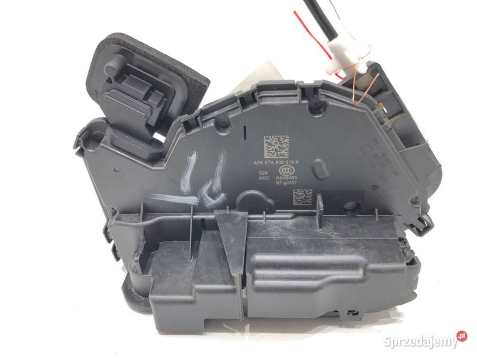 ZAMEK DRZWI PRAWY TYŁ SKODA OCTAVIA IV Hatchback Zamki, wkładki i kluczyki