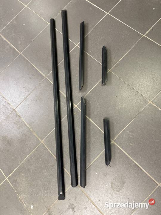 Listwy boczne E30 coupe komplet czarne Warszawa