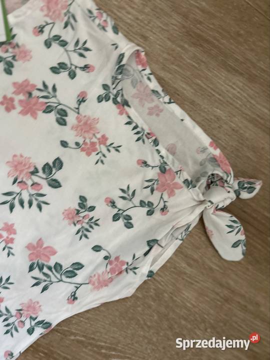 Bluzka damska w kwiaty XS bluzka damska odkryte Wyszków