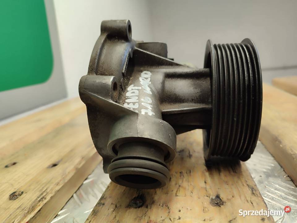 Pompa wody 04250615K silnika BF6M2013C FENDT 716 Wilkowo
