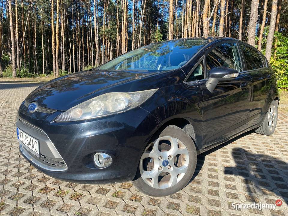 Ford Fiesta czarny Izabelin C