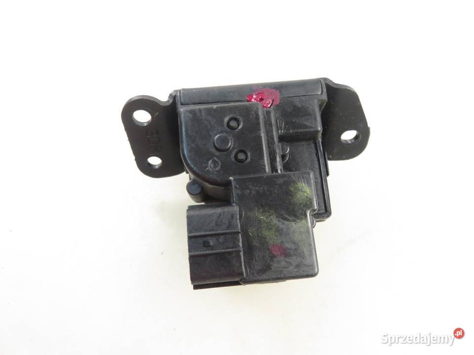 ZAMEK KLAPY HYUNDAI ix35 812301H300 osobowe