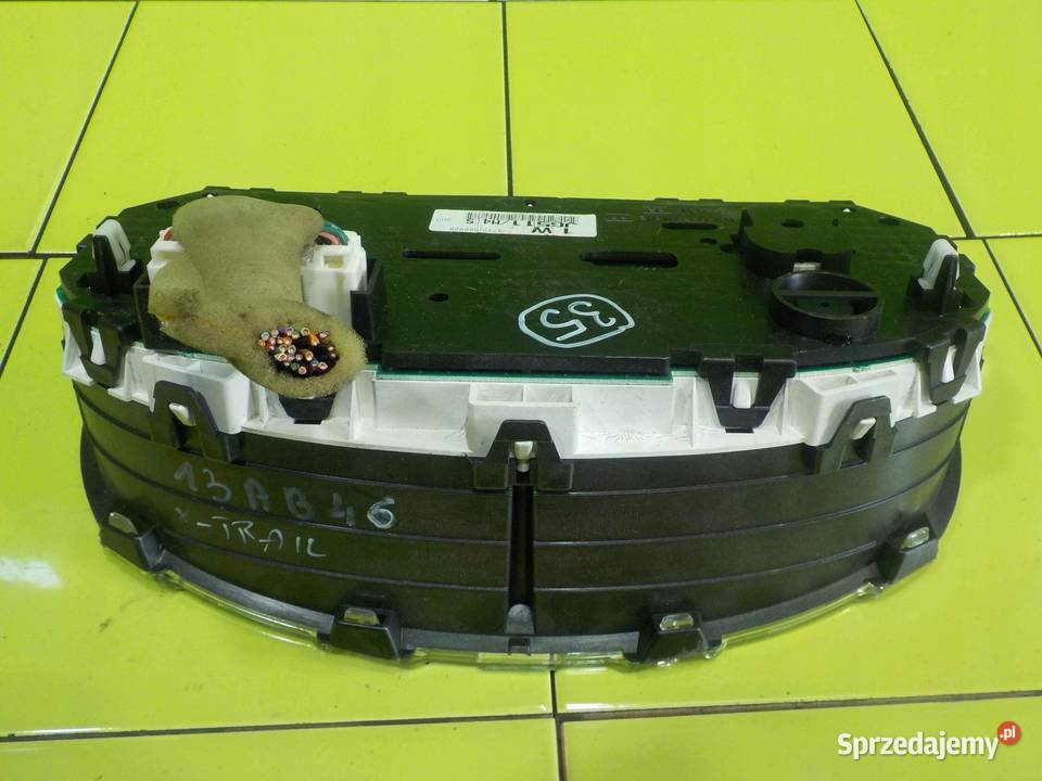 NISSAN XTRAIL II T31 20 DCI 08r licznik zegary Suków