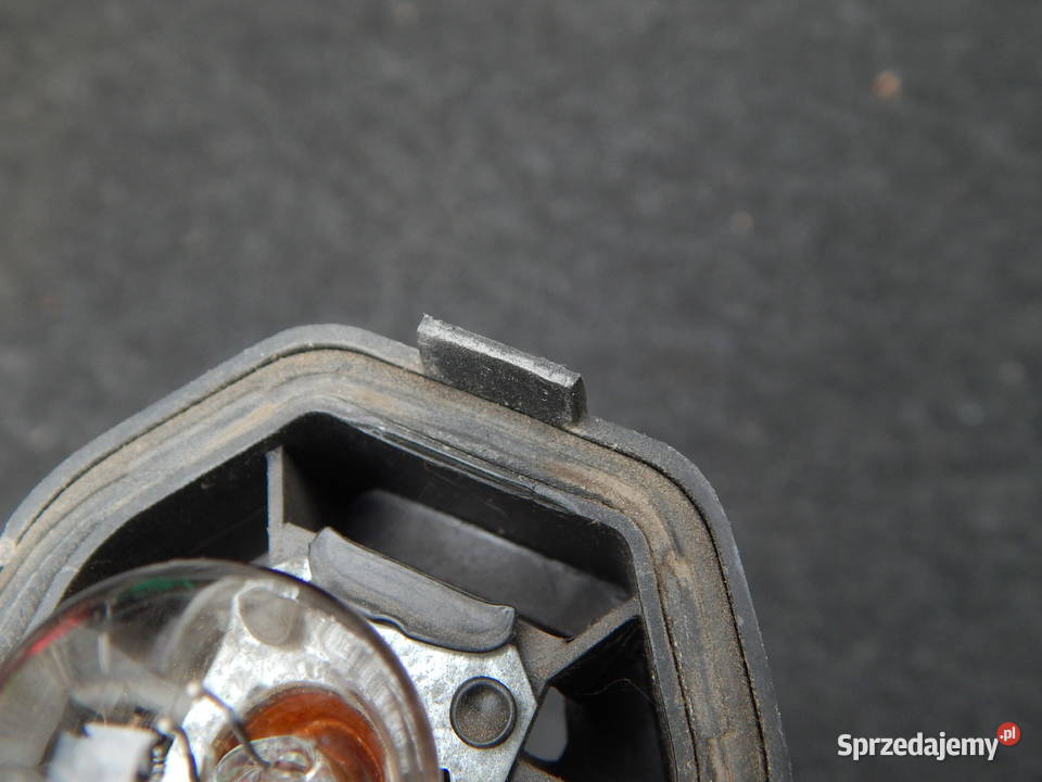 WKŁAD LAMPY TYŁ TYLNEJ PRAWA LEWA RENAULT CLIO Warszawa