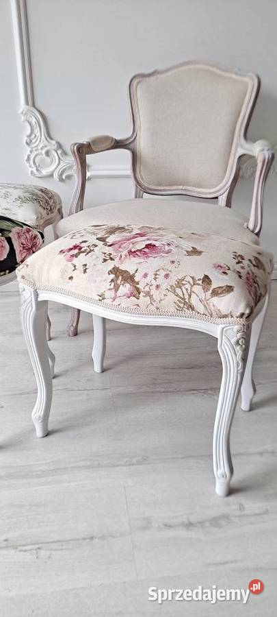 Stylowa pufa podnóżek stołek róża kwiaty Schabby Szczecin