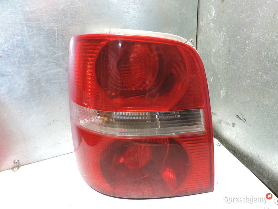 LAMPA LEWA TYLNA VW TOURAN I małopolskie