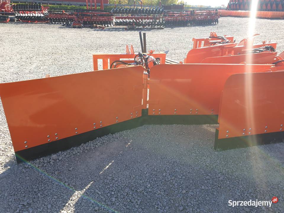 Pług do śniegu do tura tuza strzałka Metal Zofiówka