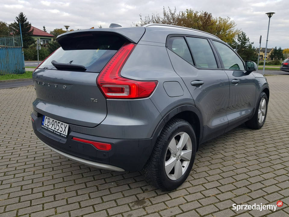 Volvo XC 40 20 T4 Turbo Benzyna Navi Momentum podgrzewane fotele Włocławek