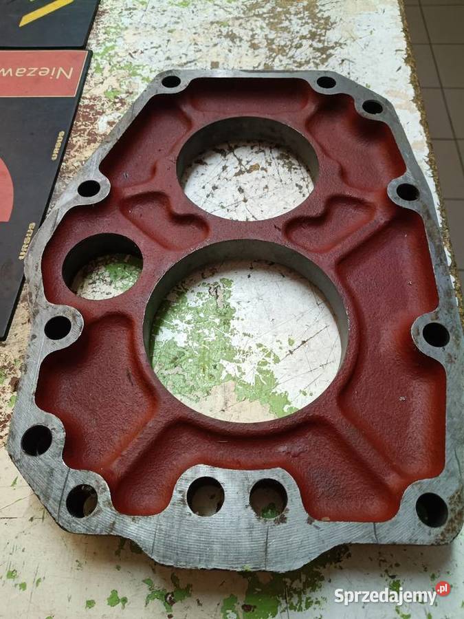 Pokrywa tylna skrzyni biegów C385