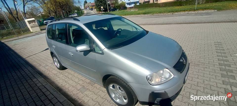 Śliczny VW Touran zamiana Samochody osobowe Paczków