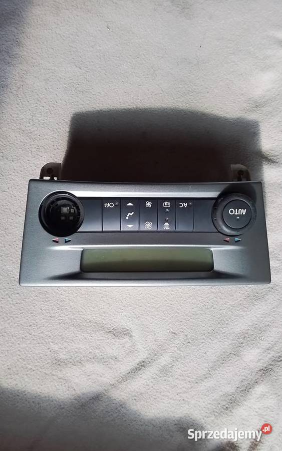 Panel klimatyzacji Renault 8200264425C Tuszyn